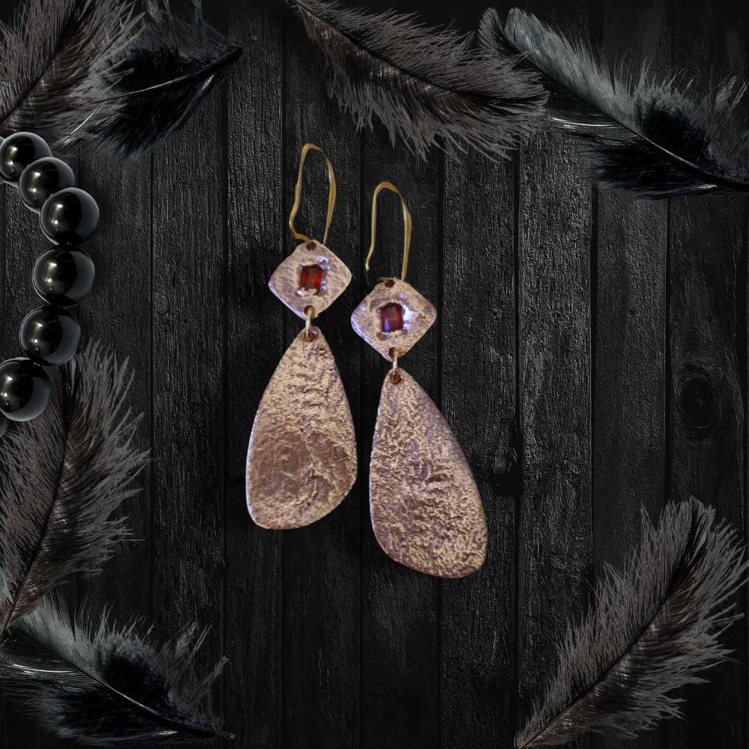 Nature-Inspired Copper Dangle Earrings – Real Leaf Impressions with Bright Orange Stones