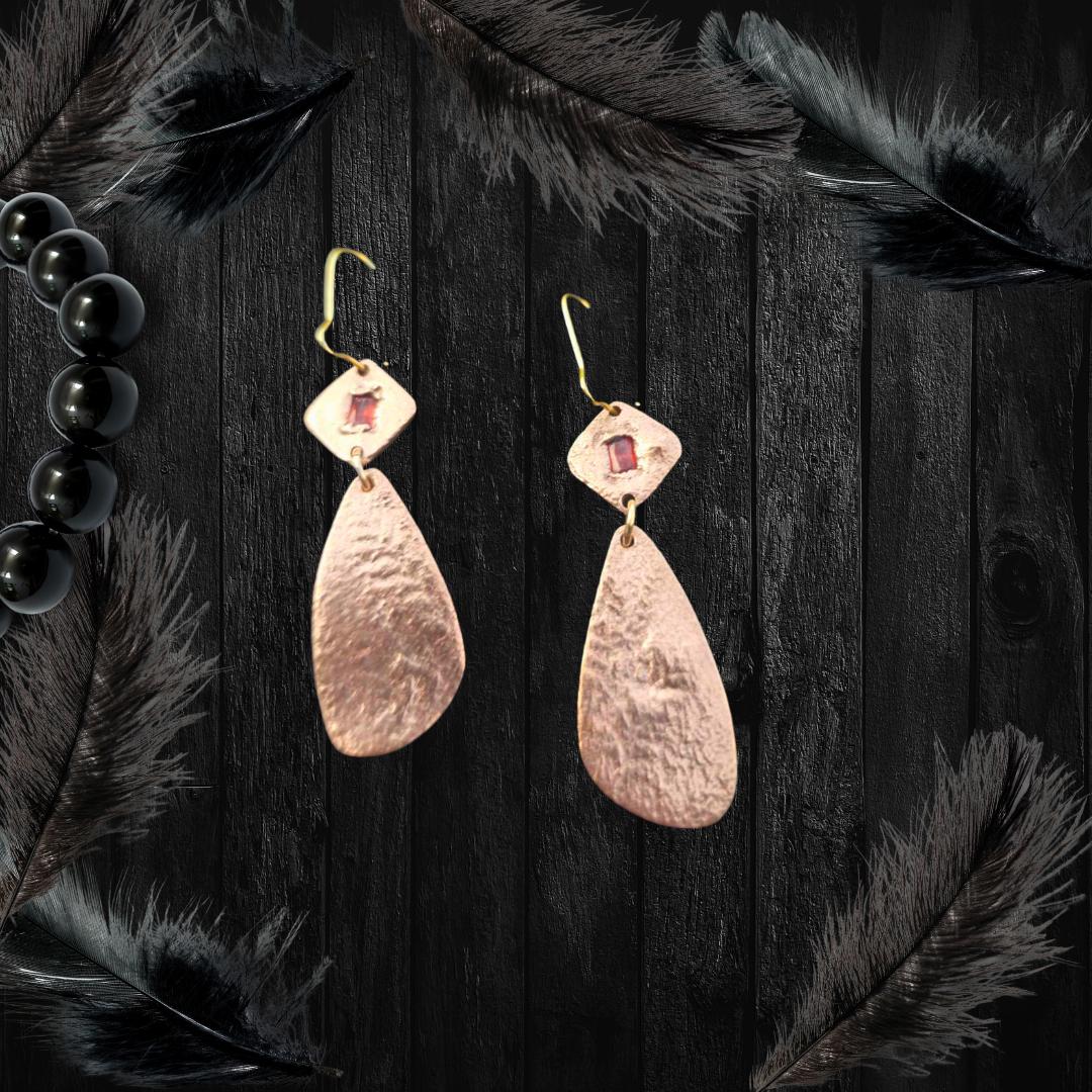 Nature-Inspired Copper Dangle Earrings – Real Leaf Impressions with Bright Orange Stones