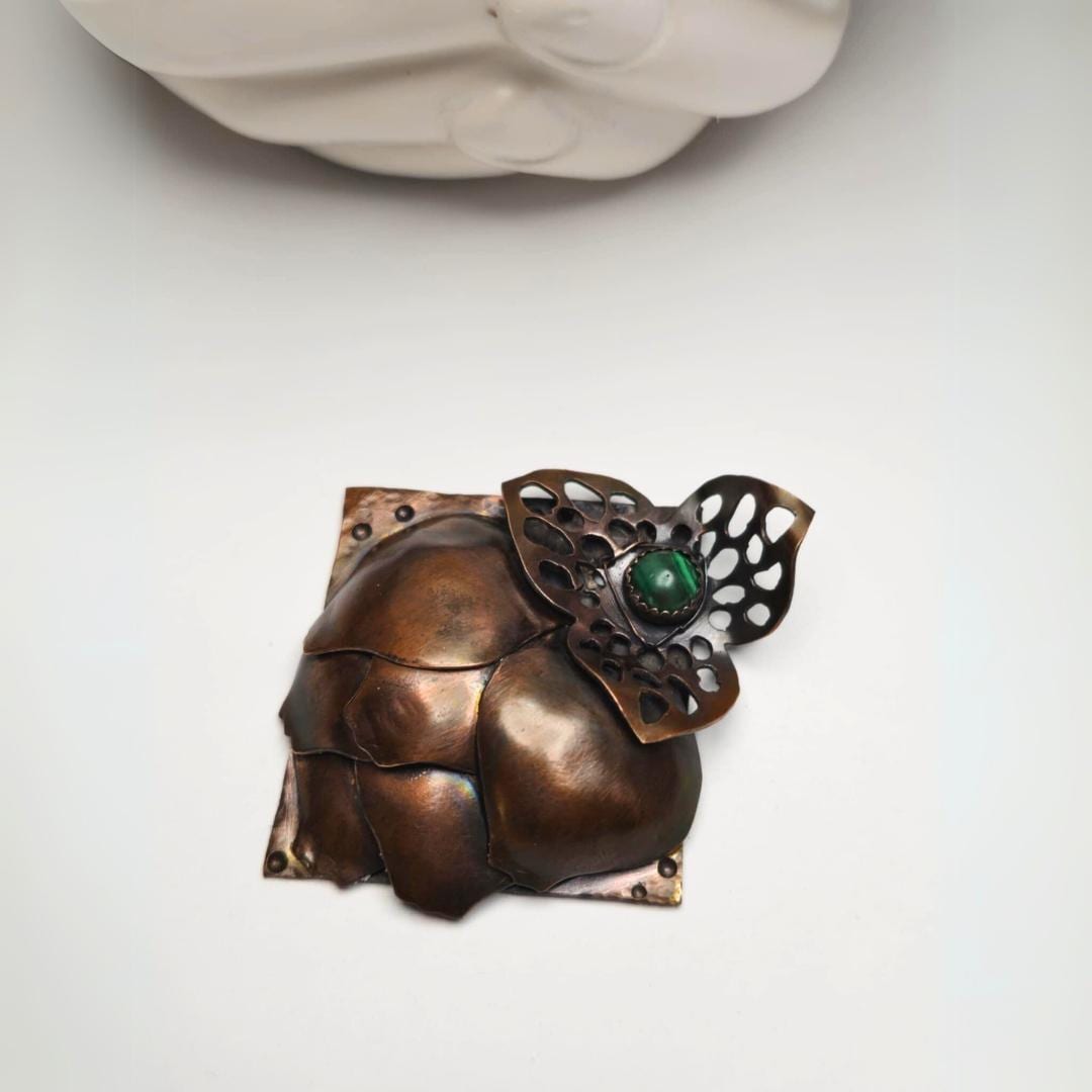 Handcrafted Copper Artichoke Brooch – 3D Pin with Malachite Gemstone